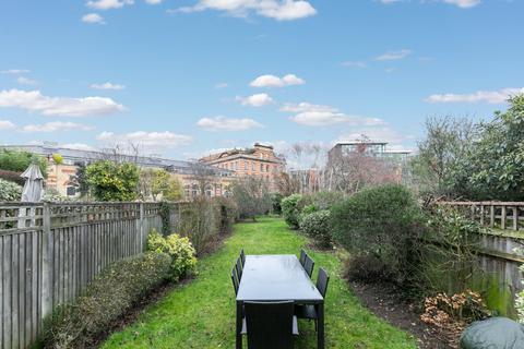 4 bedroom terraced house for sale, Trinity Church Road, Barnes, London