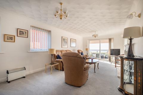 2 bedroom apartment for sale, Inner Promenade, Lytham St. Annes, FY8