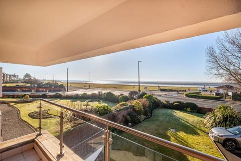 2 bedroom apartment for sale, Inner Promenade, Lytham St. Annes, FY8