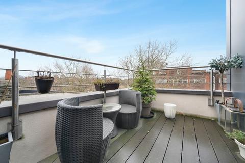 1 bedroom flat to rent, Grange Road, London