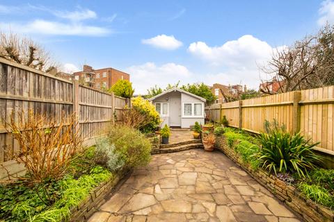 39 Ringford Road, London, SW18 1RP