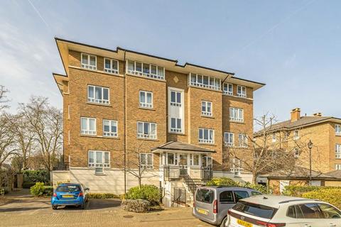 2 bedroom flat to rent, Samuel Gray Gardens, Kingston Upon Thames KT2