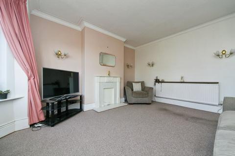 2 bedroom flat for sale, St Georges Road, Colwyn Bay LL28