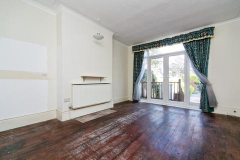 2 bedroom flat for sale, St Georges Road, Colwyn Bay LL28