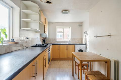 4 bedroom apartment for sale, David's Road, London