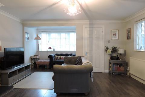 3 bedroom end of terrace house for sale, Perrysfield Road, Cheshunt, Waltham Cross, EN8