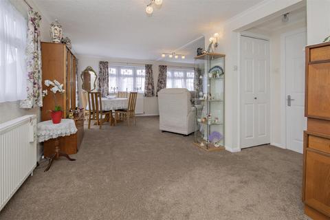 2 bedroom mobile home for sale, Elstree Park, Barnet Lane, Borehamwood WD6