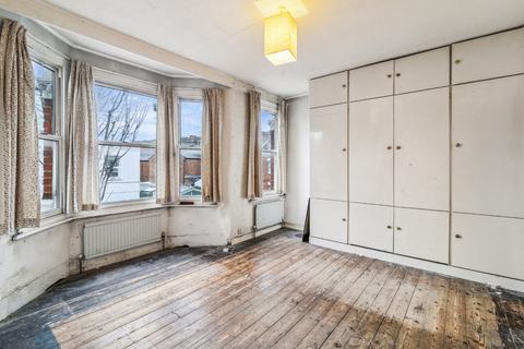 3 bedroom terraced house for sale, Bronsart Road, London