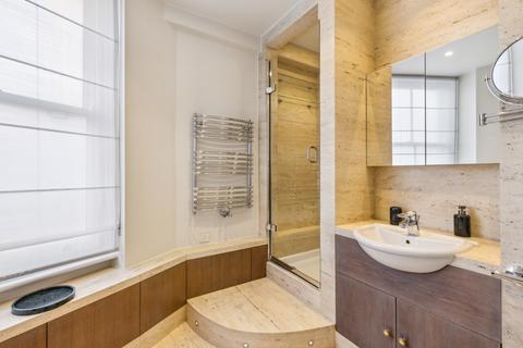 5 bedroom flat to rent, Lincoln House, Basil Street, London