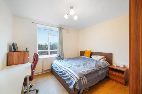 2 bedroom flat to rent, Turner House, Townshend Estate, London