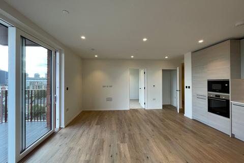 2 bedroom flat to rent, Iris House, 12 Hemlock Street, London