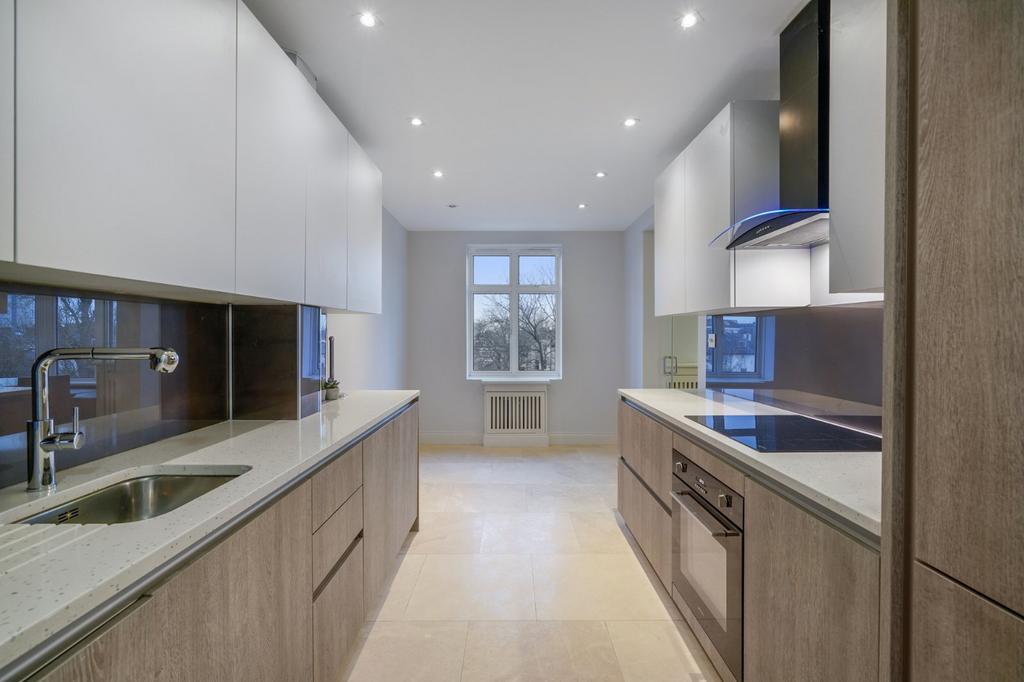 Apartment in St John's Wood - View 2