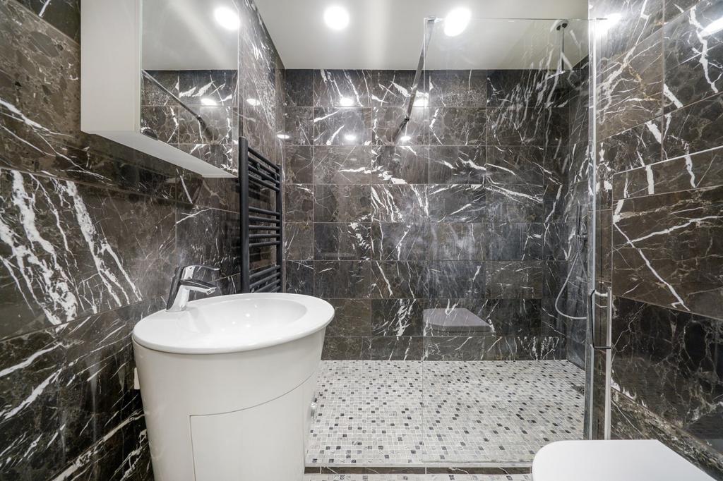 Apartment in St John's Wood - More