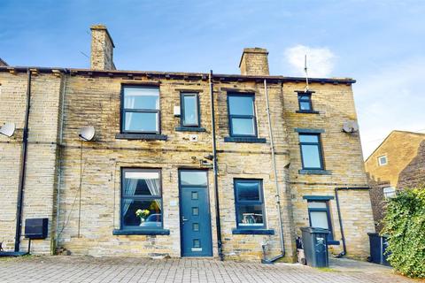 2 bedroom end of terrace house for sale, West Street, Shelf, Halifax