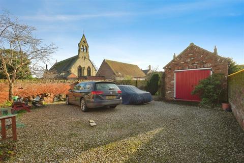 4 bedroom detached house for sale, The Village, Haxby, York