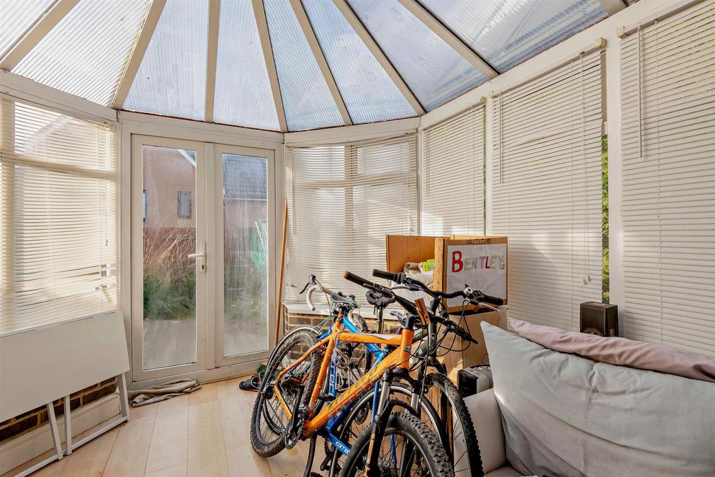 8635541-interior14-800.jpg