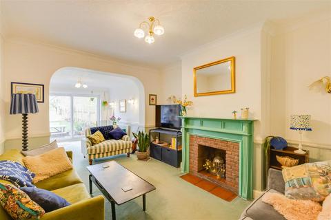 8 Athelstan Road, Cardiff, CF14 2EP