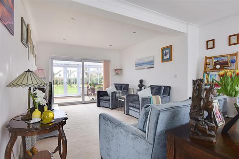 3 Oakleigh Road, Bexhill-on-sea, TN39 4PY