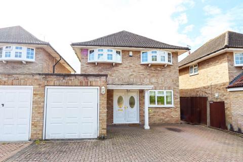 4 bedroom detached house for sale, High Road, Epping CM16