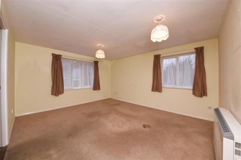 1 bedroom flat for sale, Oakridge Drive, East Finchley, London