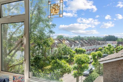 2 bedroom flat for sale, Worple Road, West Wimbledon SW20