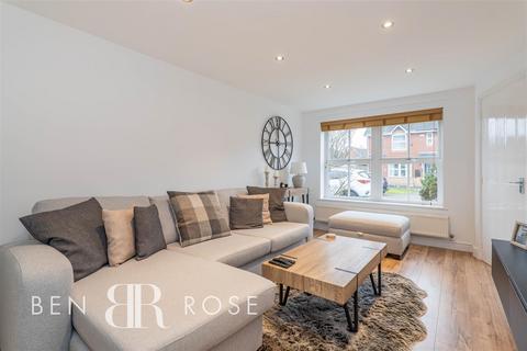 28 Belfry Close, Euxton, Chorley, PR7 6FG