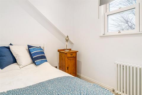 41a Avenue Road, Brentford, TW8 9NS