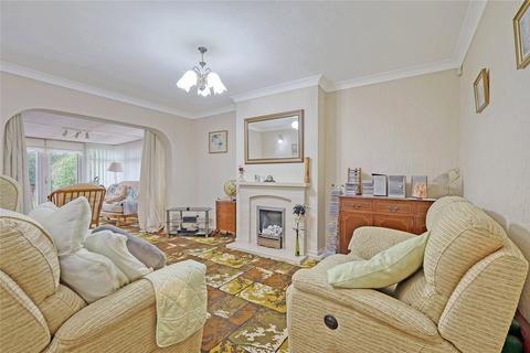 3 bedroom bungalow for sale, First Avenue, Wickford, Essex, SS11