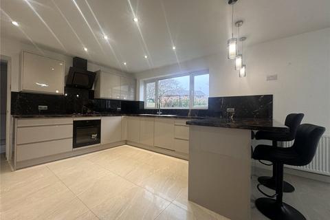 4 bedroom detached house to rent, WOODCOCK CLOSE, Greater Manchester OL11