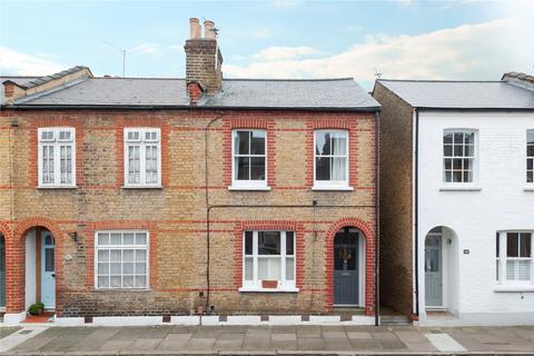 2 bedroom terraced house for sale, Hamilton Road, Twickenham