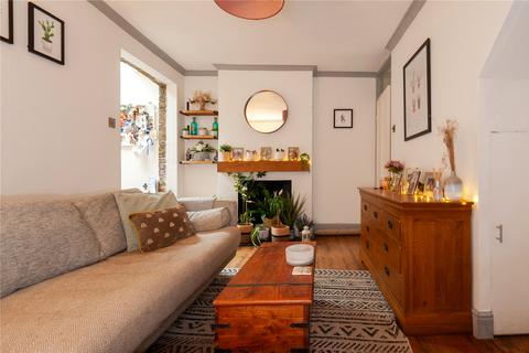 50 Hamilton Road, Twickenham, TW2 6SN