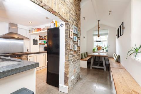 50 Hamilton Road, Twickenham, TW2 6SN