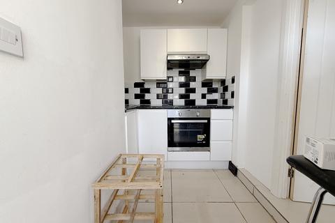undefined, Mead Avenue, Slough, SL3