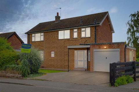 Rushcliffe Avenue, Radcliffe-On-Trent NG12
