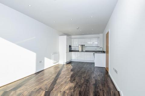 2 bedroom flat for sale, Boundaries Road, Balham, London, SW12