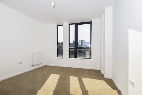 2 bedroom flat for sale, Boundaries Road, Balham, London, SW12