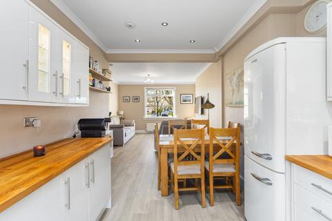 6 Burnside Crescent, Fauldhouse, Bathgate, EH47 9JB