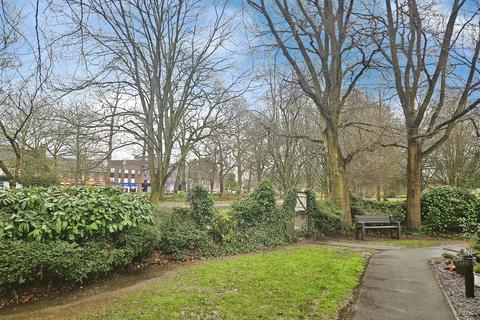 1 bedroom retirement property for sale, St. Georges Road East, Aldershot