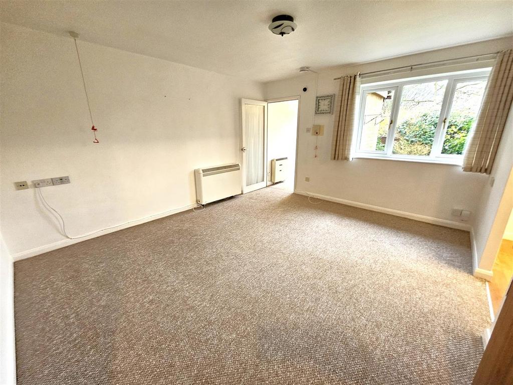 Living Room.jpg
