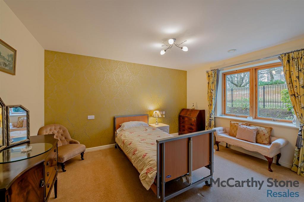 Double Bedroom