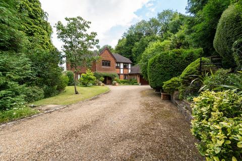 Hillview Slines Oak Road, Woldingham, Caterham, CR3 7BL