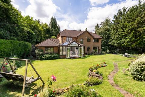 Hillview Slines Oak Road, Woldingham, Caterham, CR3 7BL