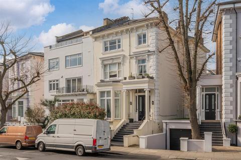 2 bedroom apartment to rent, Buckland Crescent, Belsize Park, NW3