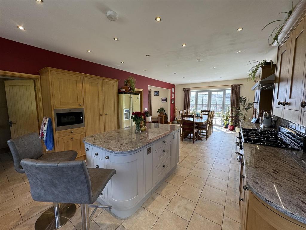 Kitchen/living room