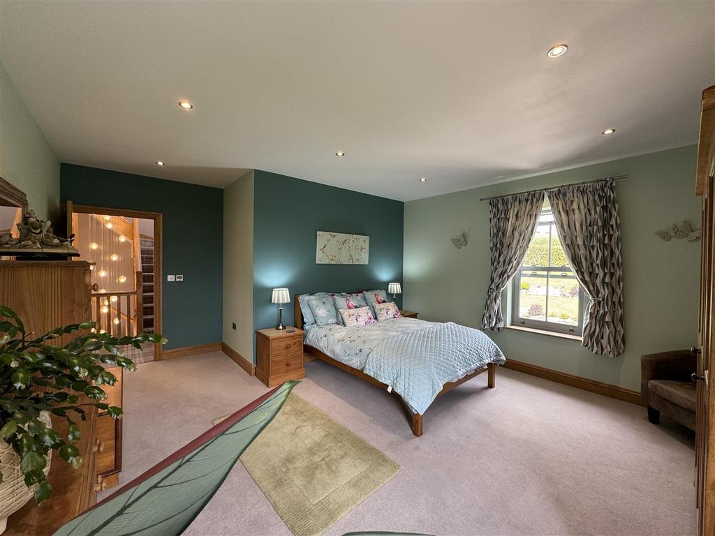 Another room aspect