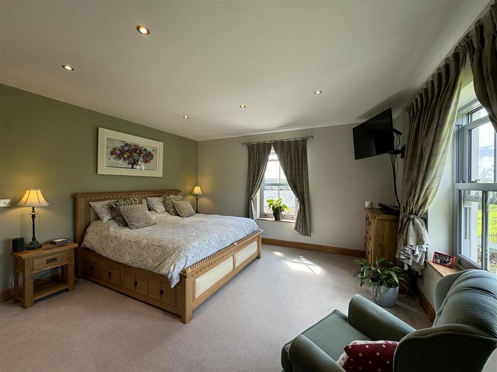 Another room aspect