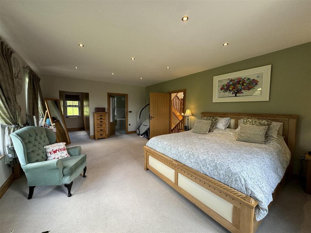 Another room aspect