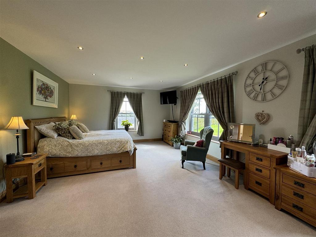 Main bedroom