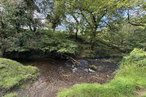 undefined, Eaglesbush, Cimla