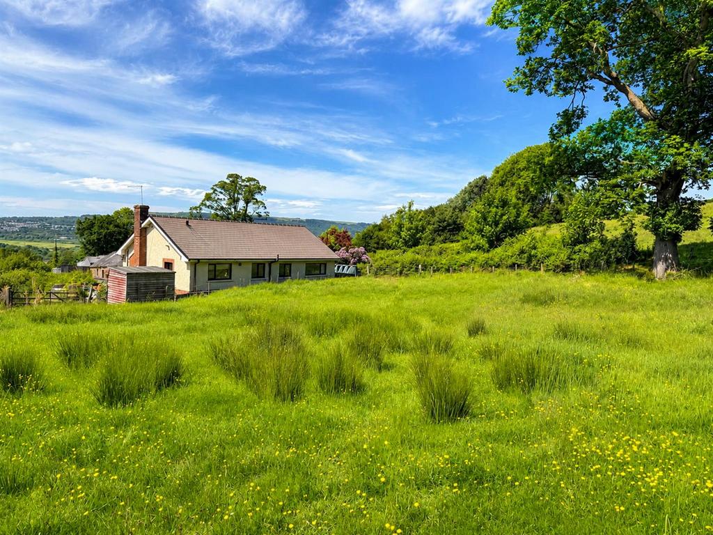 3 bedroom smallholding for sale, Panthowell Ddu Road, Neath